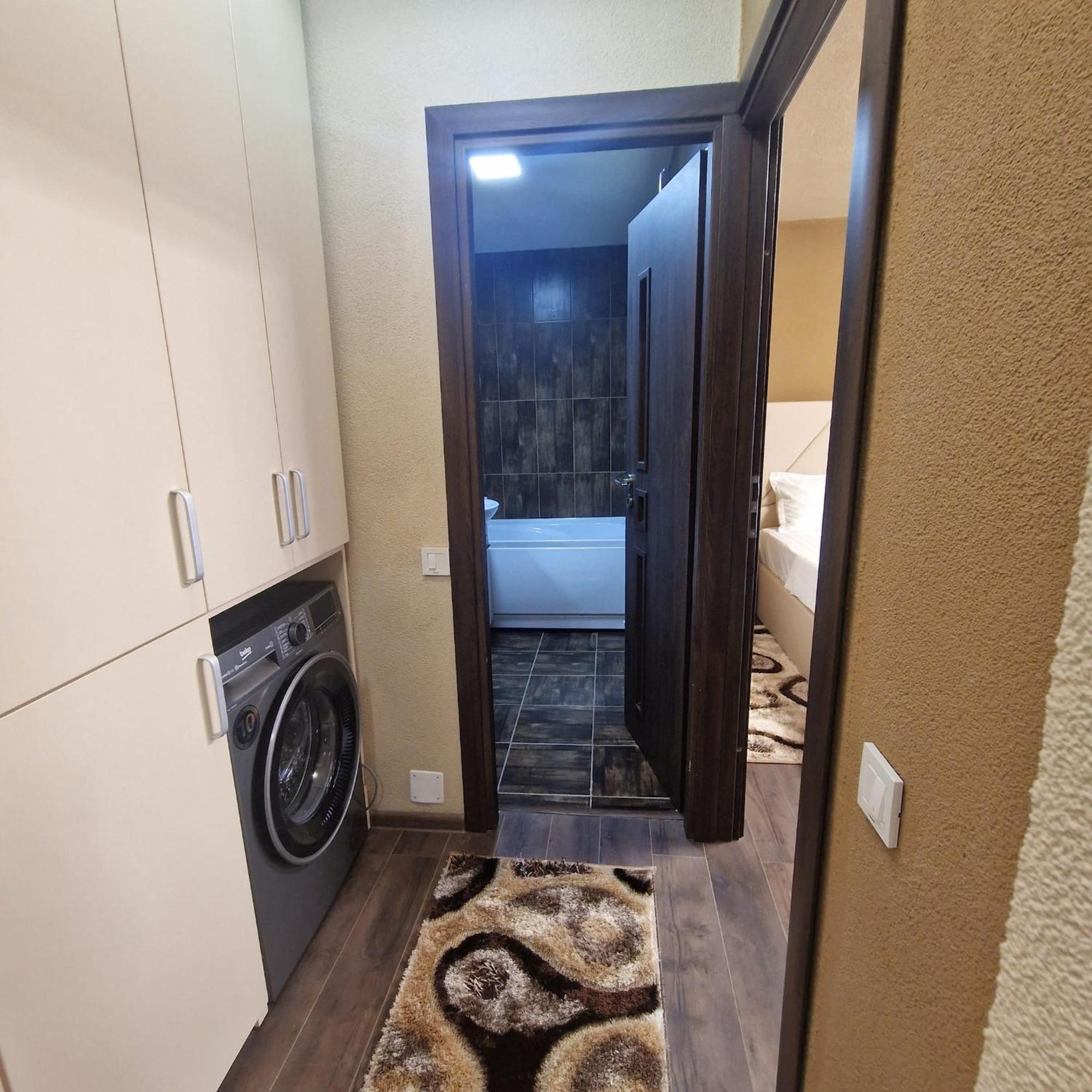 Apartament Iulius 3 Manastire Curtea De Arges Exterior photo